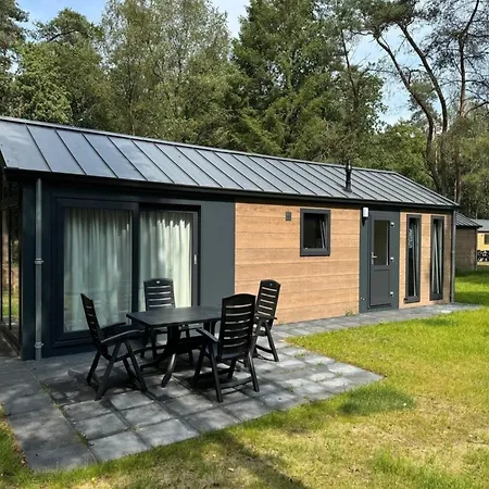 In Near Hoge Veluwe Park Chalet Beekbergen