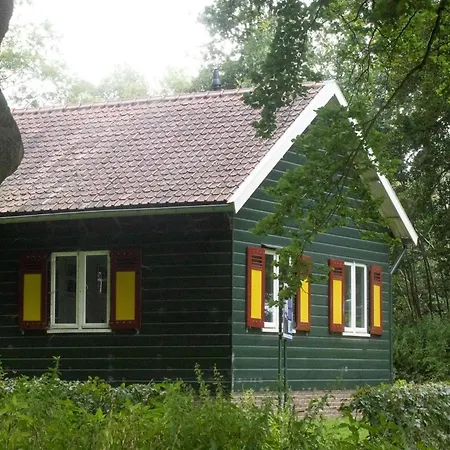 Chalet In Near Hoge Veluwe Park Beekbergen